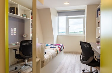 Gold En Suite, The Barn, Bampfylde Street, Newtown, Exeter - Image 3